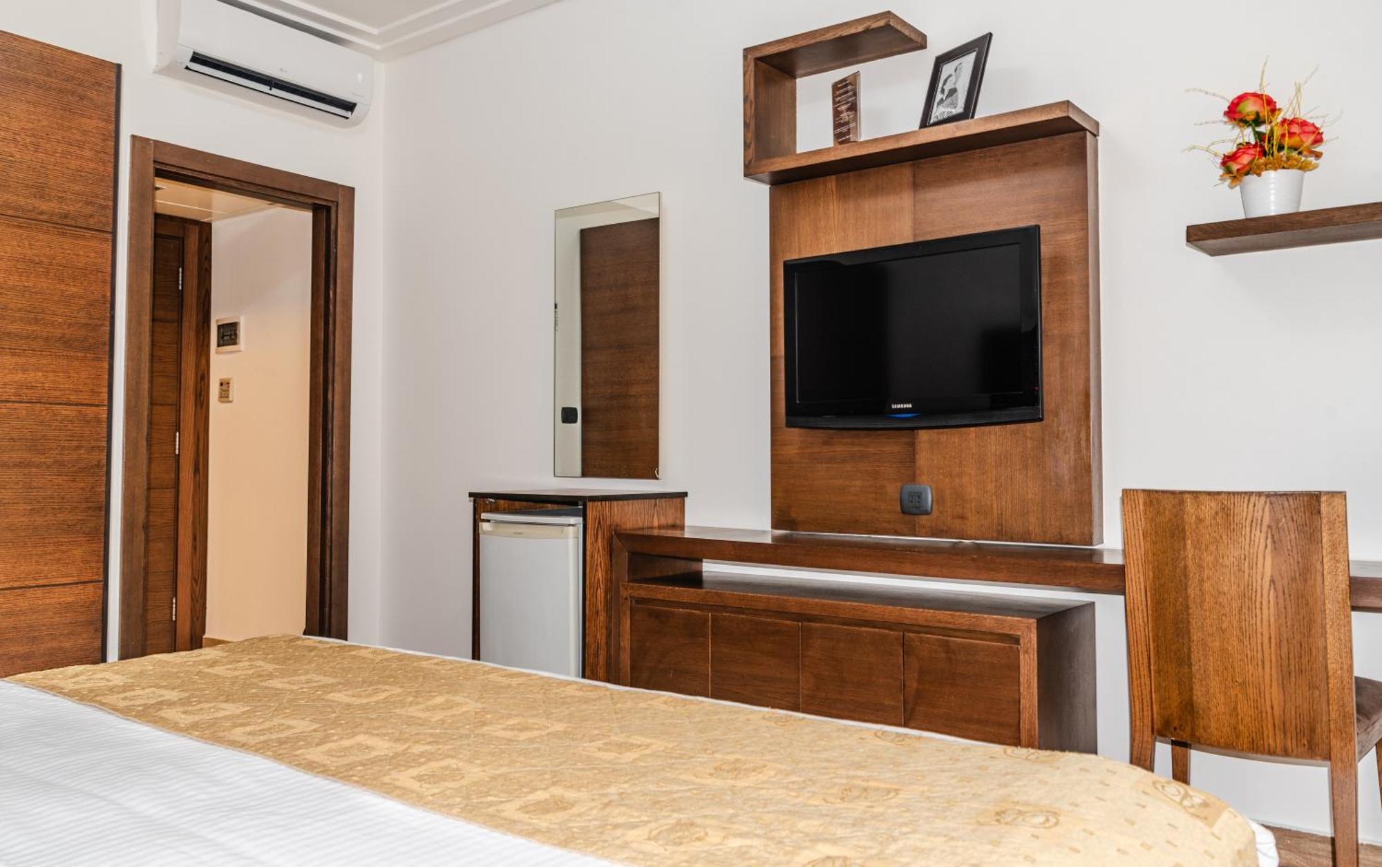 Britannia Suites Bejrút Kültér fotó