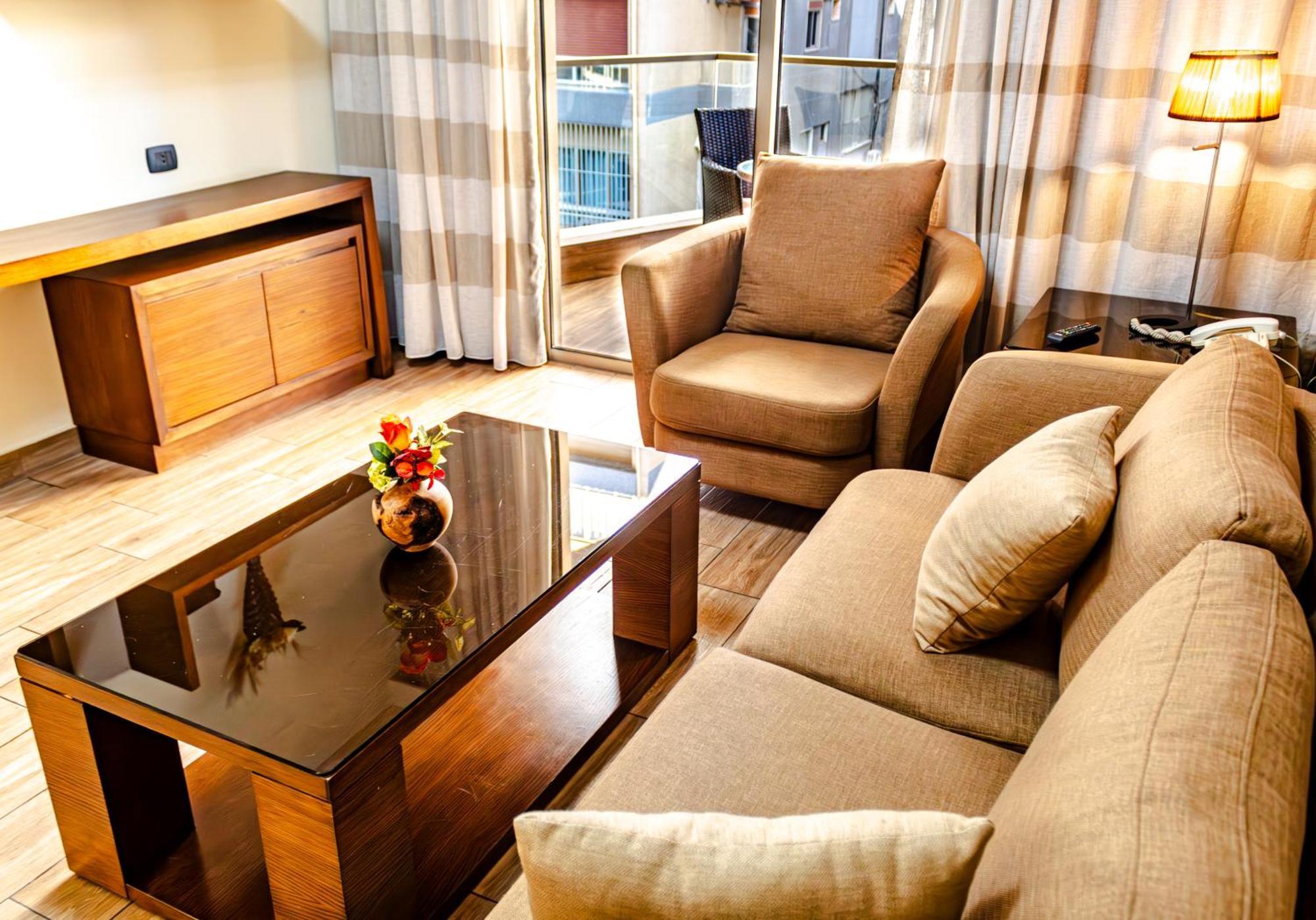 Britannia Suites Bejrút Kültér fotó